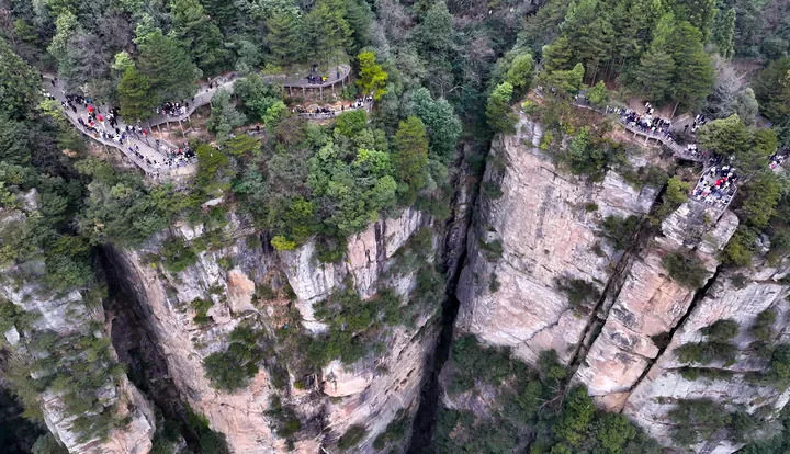 11-Day Panoramic Tour of Shanghai+Zhangjiajie+Shaanxi+Beijing