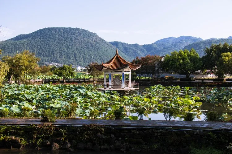 第二天追住土鍋子香,浸溫泉食地道嘢
