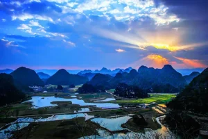 第3天普者黑深度游,青龙山全景与仙人洞村的银饰